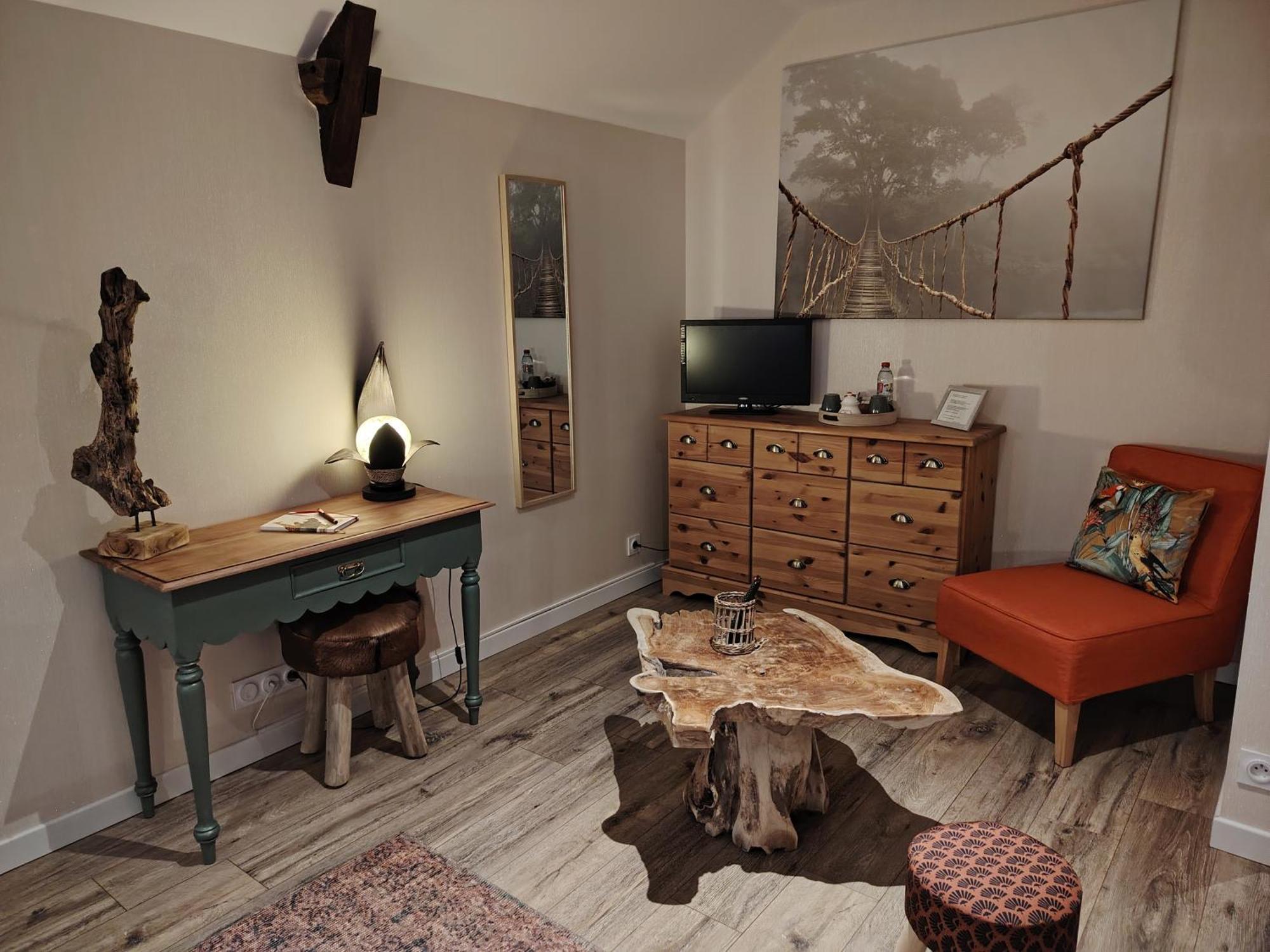 Le Douétaux chambres d'hotes La Baussaine Habitación foto